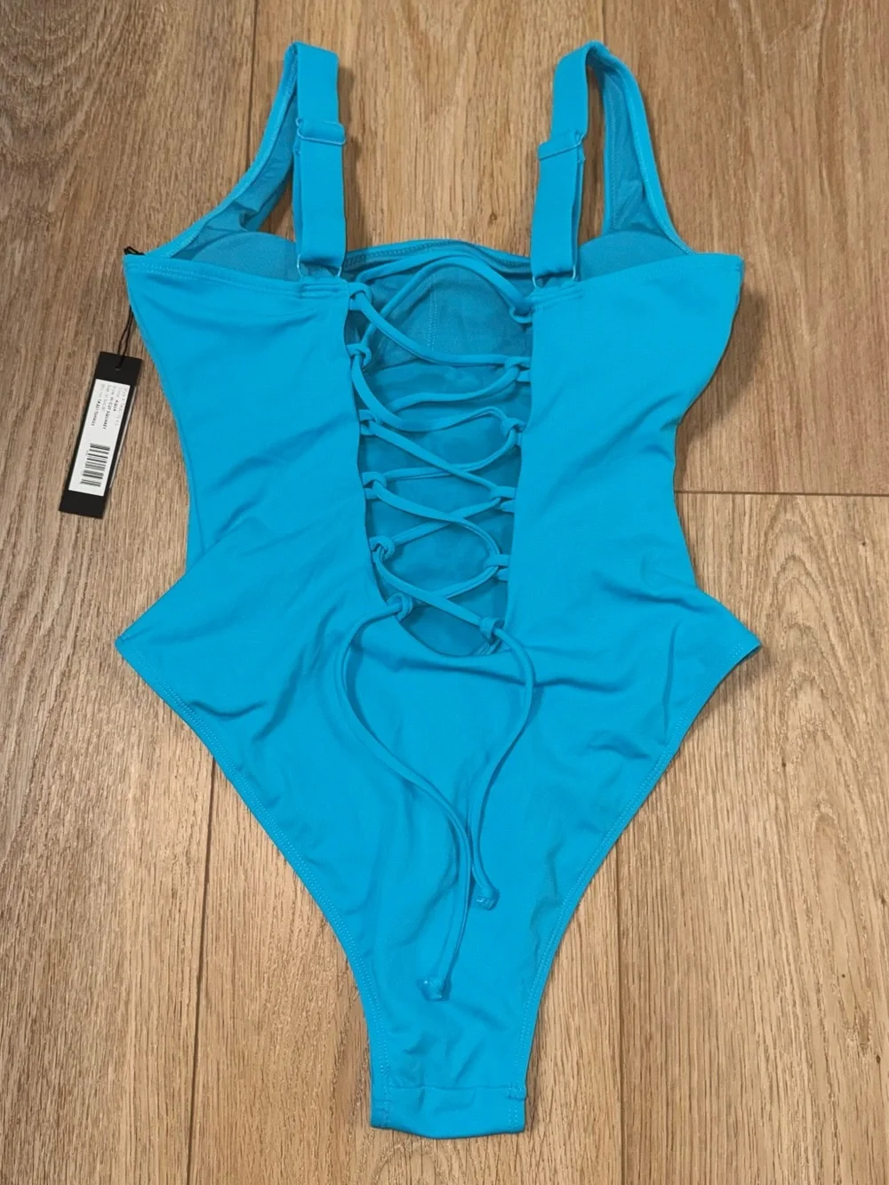 Ta3 Hi Cut Squarey in Aqua size M SHORT NWT - Picture 3 of 7